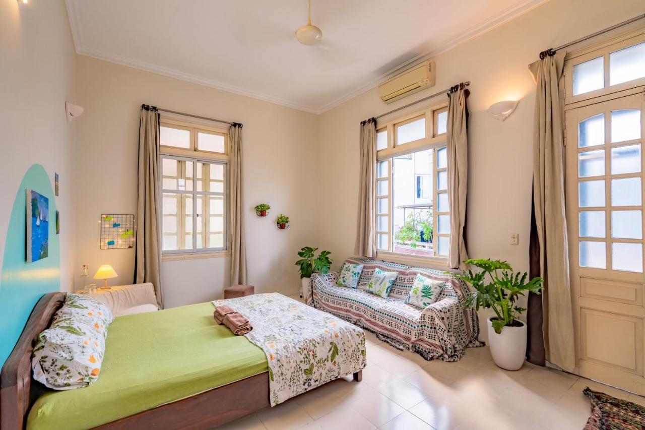 Bed & Breakfast Chu Nhat Cafe & Homestay - So 1 Ngach 38 Ngo 5 Tu Hoa, Tay Ho - Co So 2 *