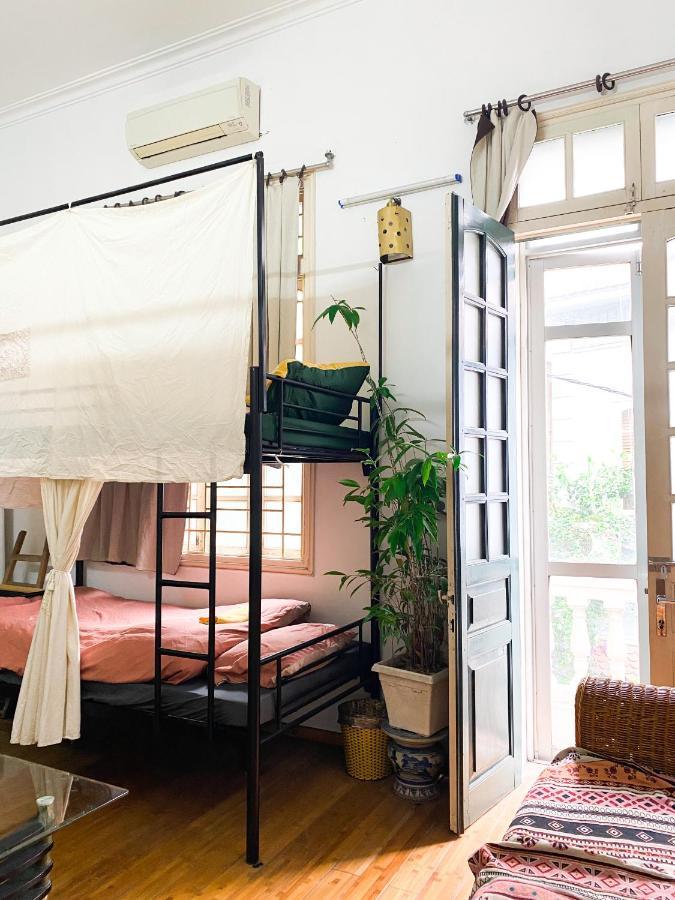 Chu Nhat Cafe & Homestay - So 1 Ngach 38 Ngo 5 Tu Hoa, Tay Ho - Co So 2 Bed & Breakfast Hanoi