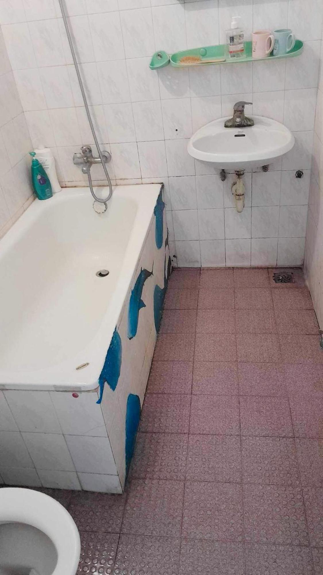 Bed & Breakfast Chu Nhat Cafe & Homestay - So 1 Ngach 38 Ngo 5 Tu Hoa, Tay Ho - Co So 2